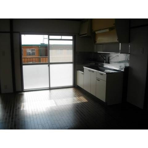 コーポまやだの居間・リビング