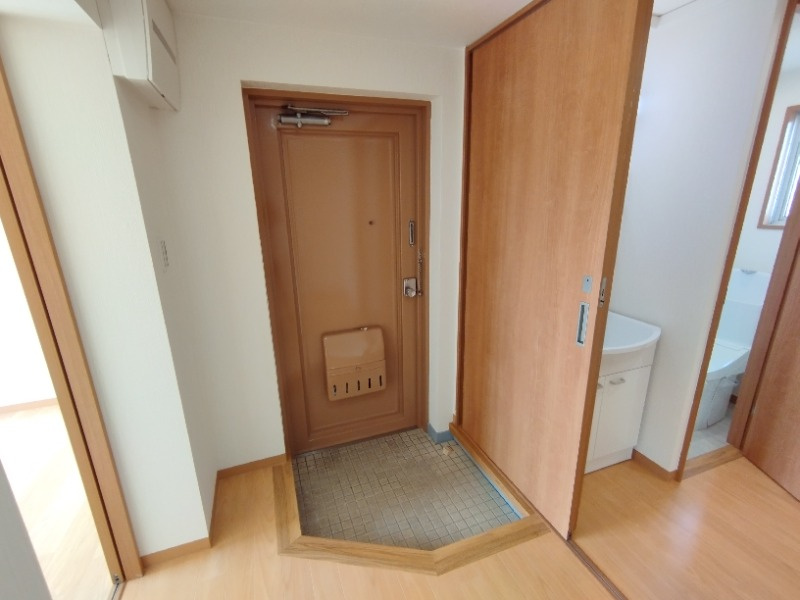 シャトー南の玄関