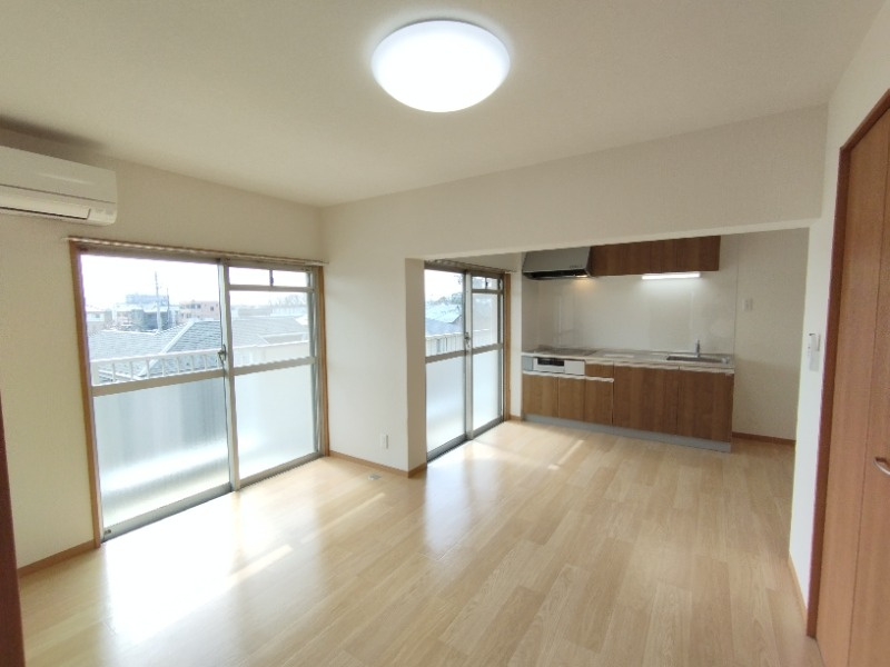 シャトー南の居間・リビング