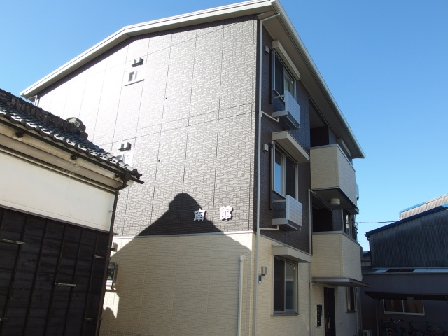 ハイツ岡崎柱　南棟の外観