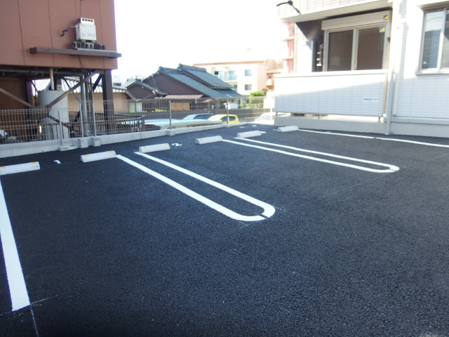ブリーゼⅣの駐車場