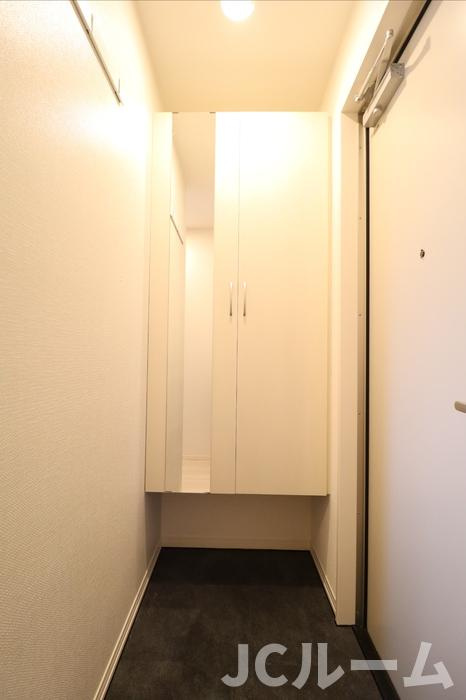 フィドゥーチャの玄関