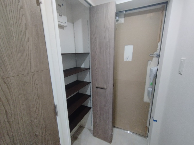 G VIVRE　岡崎駅前の玄関