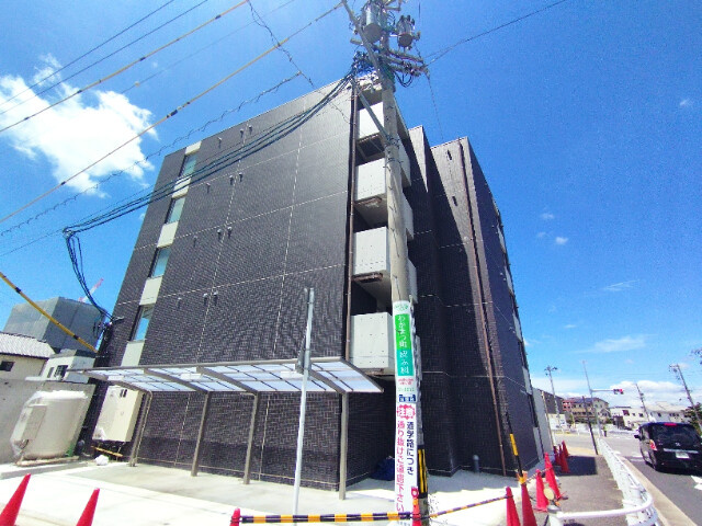 G VIVRE　岡崎駅前の外観