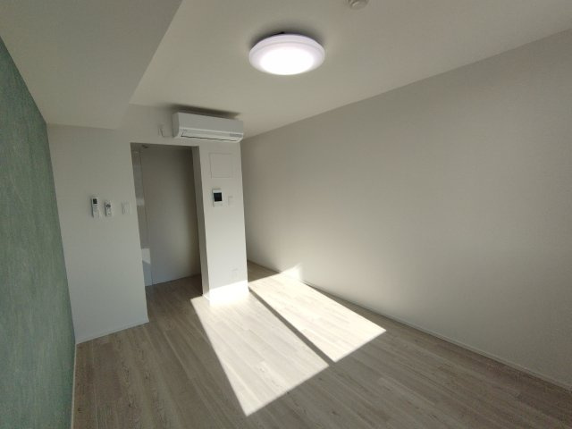 G VIVRE　岡崎駅前の洋室