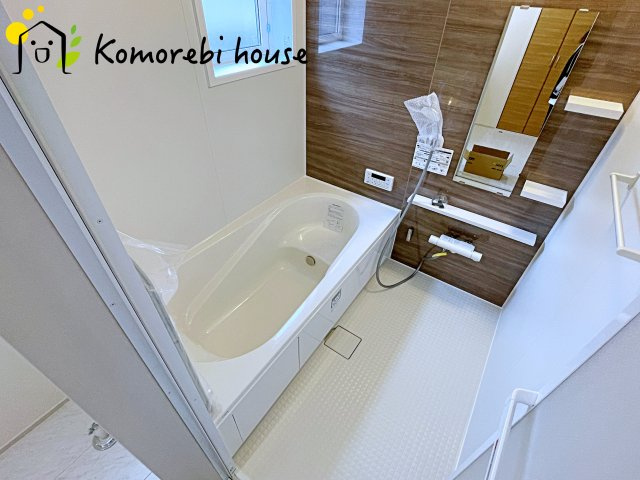 桶川市坂田　10期　新築一戸建て　ブルーミングガーデン　01の浴室|10/31　撮影