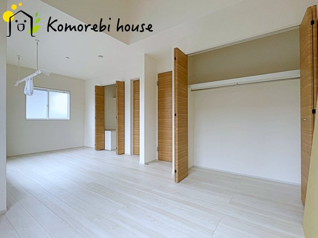 桶川市坂田　10期　新築一戸建て　ブルーミングガーデン　01の寝室|10/31　撮影