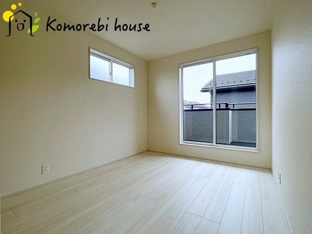 桶川市坂田　10期　新築一戸建て　ブルーミングガーデン　01の洋室|10/31　撮影