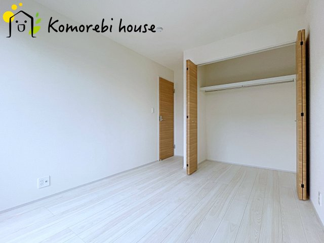 桶川市坂田　10期　新築一戸建て　ブルーミングガーデン　01の収納|10/31　撮影