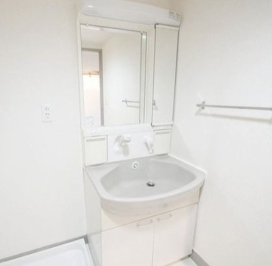 UURコート白鷺の洗面所