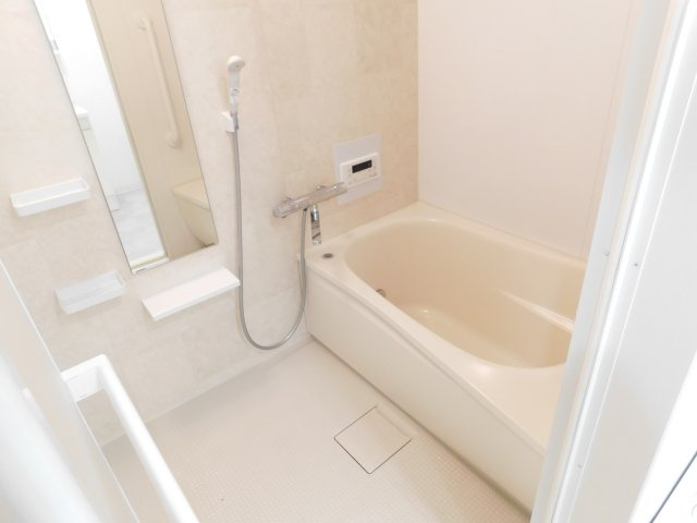 名古屋市熱田区花表町の中古マンションの浴室|◇浴室◇　　浴室乾燥機・オートバス　（２０２５年９月リフォーム済）