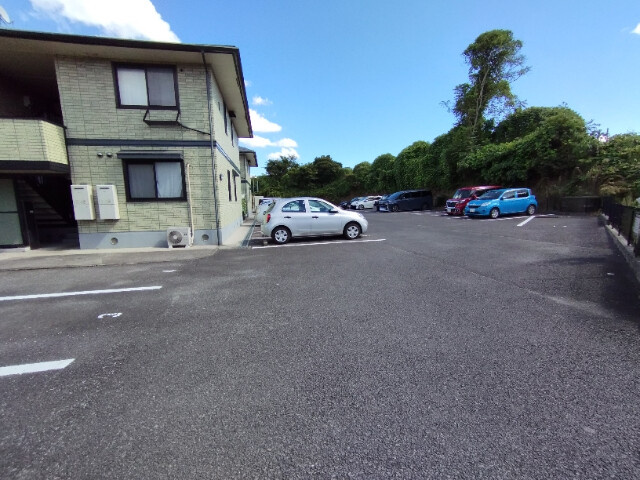 ミレニーHIRO　Aの駐車場