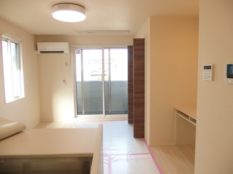 ルミエール・ドゥ・ソレイユの居間・リビング