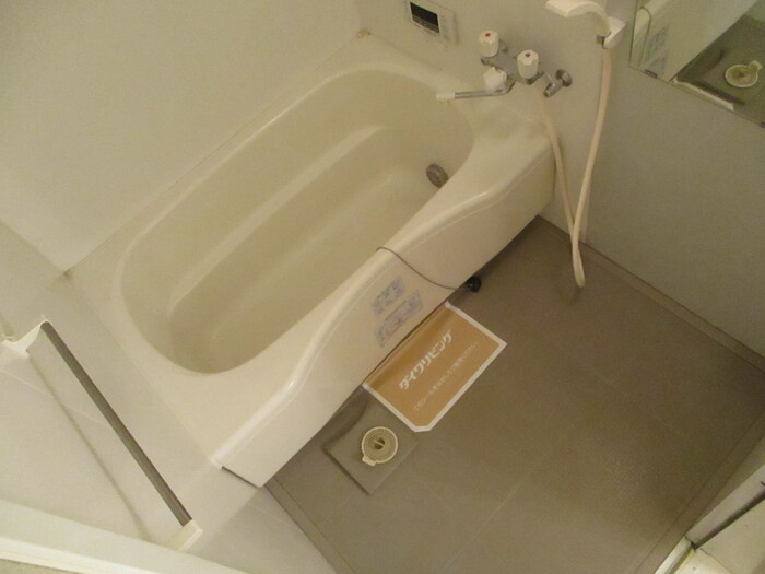 メゾン四季彩の浴室