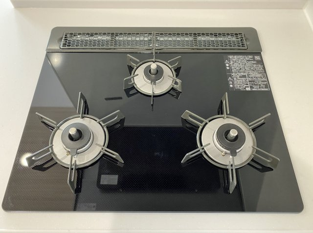 練馬区平和台4丁目 限定1棟のその他|―施工例写真―
3階6.5帖洋室
南向きのバルコニーに面し陽当り良好＋αのゆとりと開放感を演出
こちらのお部屋にも床暖房を設置いたします