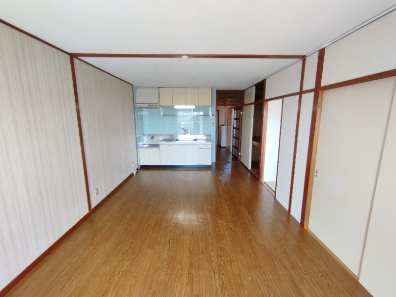 アビタシオン酒井の居間・リビング