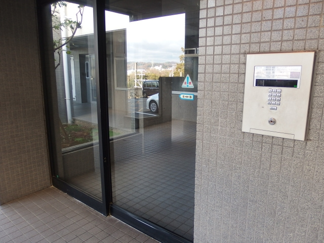 アリア32レジデンスのエントランス