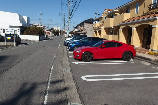 グリーンシティ竜美Ｇの駐車場