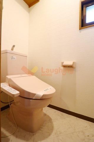 メゾン小林のトイレ|落ち着いたトイレです