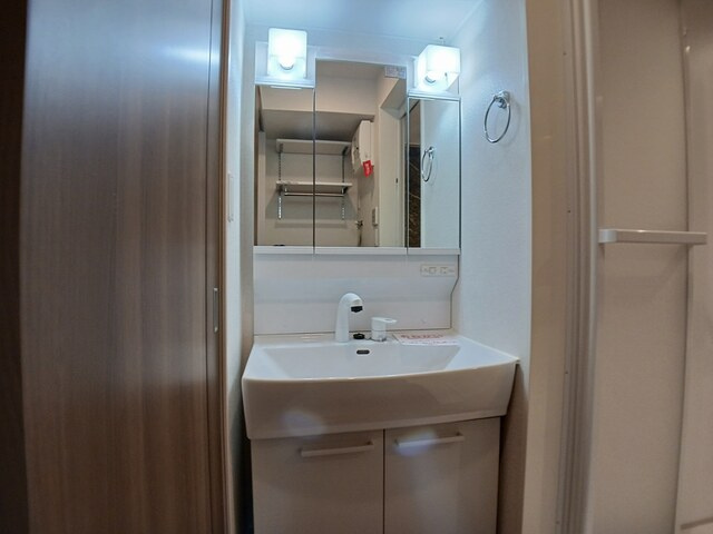 ココ・ヒルズ　Ⅰの洗面所|洗面所