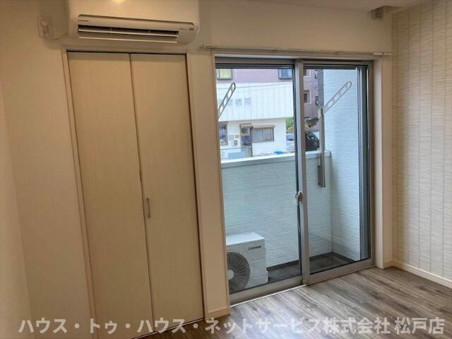 サードベル馬橋の居間・リビング