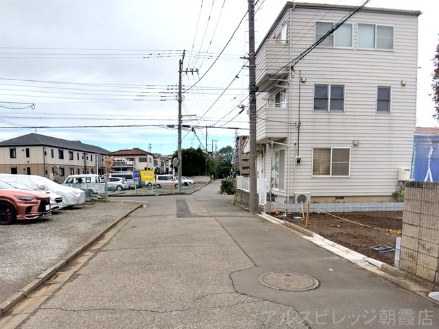 新築/和光市南１丁目の前面道路含む現地写真