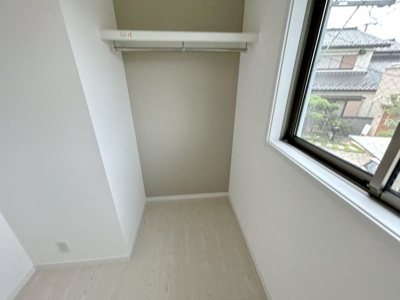 【バルコニー】 | フローレンスベリー愛甲石田