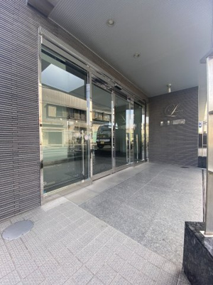 【エントランス】 | セルアージュ横濱大口リュミエール | エントランス部分です。