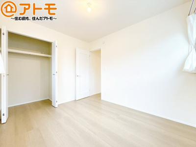 【子供部屋】 | 葵区田町7期　新築戸建　C号棟 | 収納スペースもしっかり確保したお部屋は、収納家具の数も減らせるのでお部屋を広く使えます！