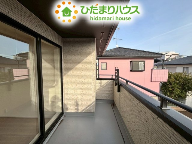 行田市富士見町2丁目　2期　新築一戸建て　ブルーミングガーデン　02のバルコニー