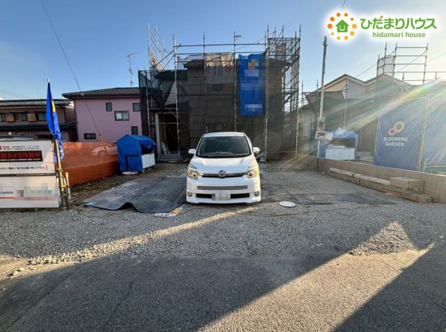 行田市富士見町2丁目　2期　新築一戸建て　ブルーミングガーデン　02の駐車場