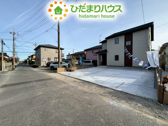 行田市富士見町2丁目　2期　新築一戸建て　ブルーミングガーデン　02の前面道路含む現地写真