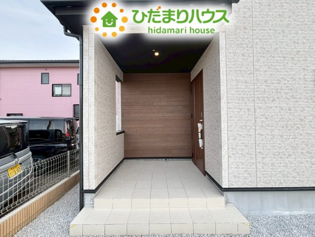 行田市富士見町2丁目　2期　新築一戸建て　ブルーミングガーデン　02のエントランス