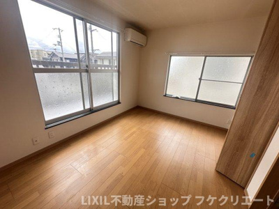 【洋室】 | 丸亀市川西町北　中古戸建