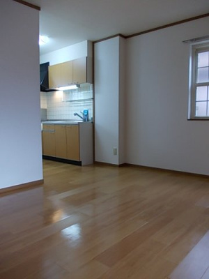 【居間・リビング】 | カーサソレアードＣ | 使いやすい居間です