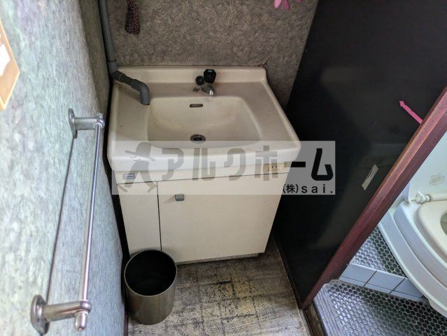 柏原市国分本町２丁目の店舗一部の内装