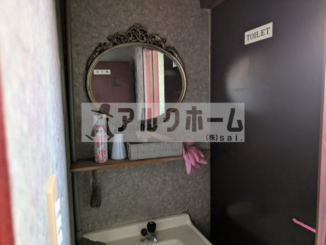 柏原市国分本町２丁目の店舗一部の内装