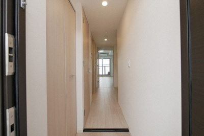 【玄関】 | クレアグレイス新森古市 | ゆったりとした玄関です