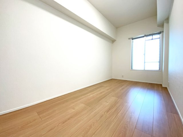 サンヴェール舞子二番館の洋室|洋室