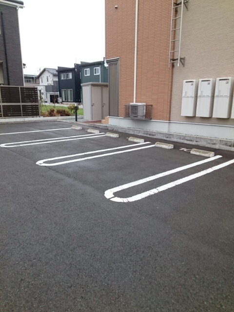 プロムナード　Ｍ・Ｔの駐車場|駐車場