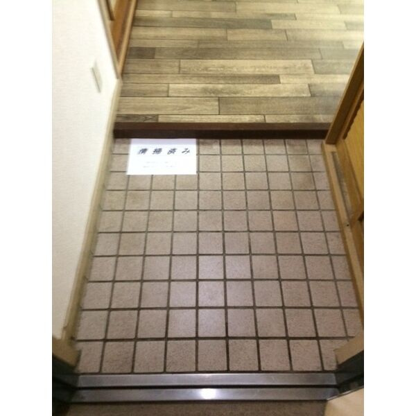 サンホーム愛宕の玄関