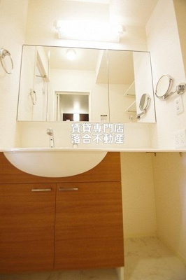 【独立洗面台】 | リヴェール | 使いやすい独立洗面台