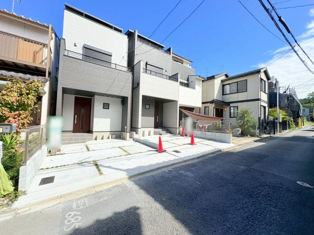 泉涌寺東林町1号地の前面道路含む現地写真