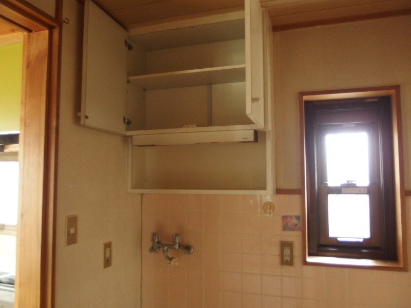 井田町１丁目貸家の収納