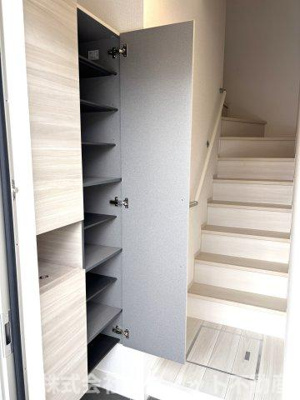 【玄関】 | シエンヌ2 | シューズボックス