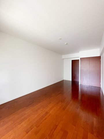 エンクレスト天神WINGの居間・リビング|ゆったりとしたリビングです