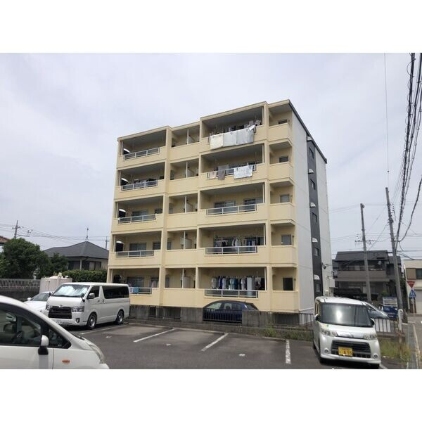 第２グリーンハイツの外観