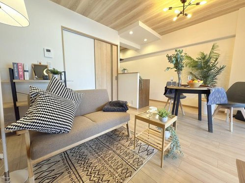 シャルマンコーポ野江第二期　8階の居間・リビング