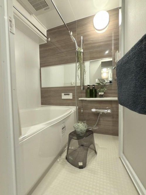 シャルマンコーポ野江第二期　8階の浴室