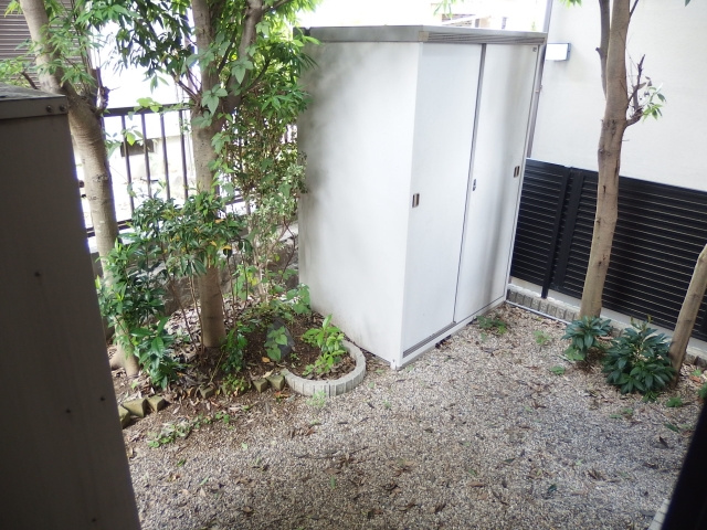 竜美西一戸建の庭